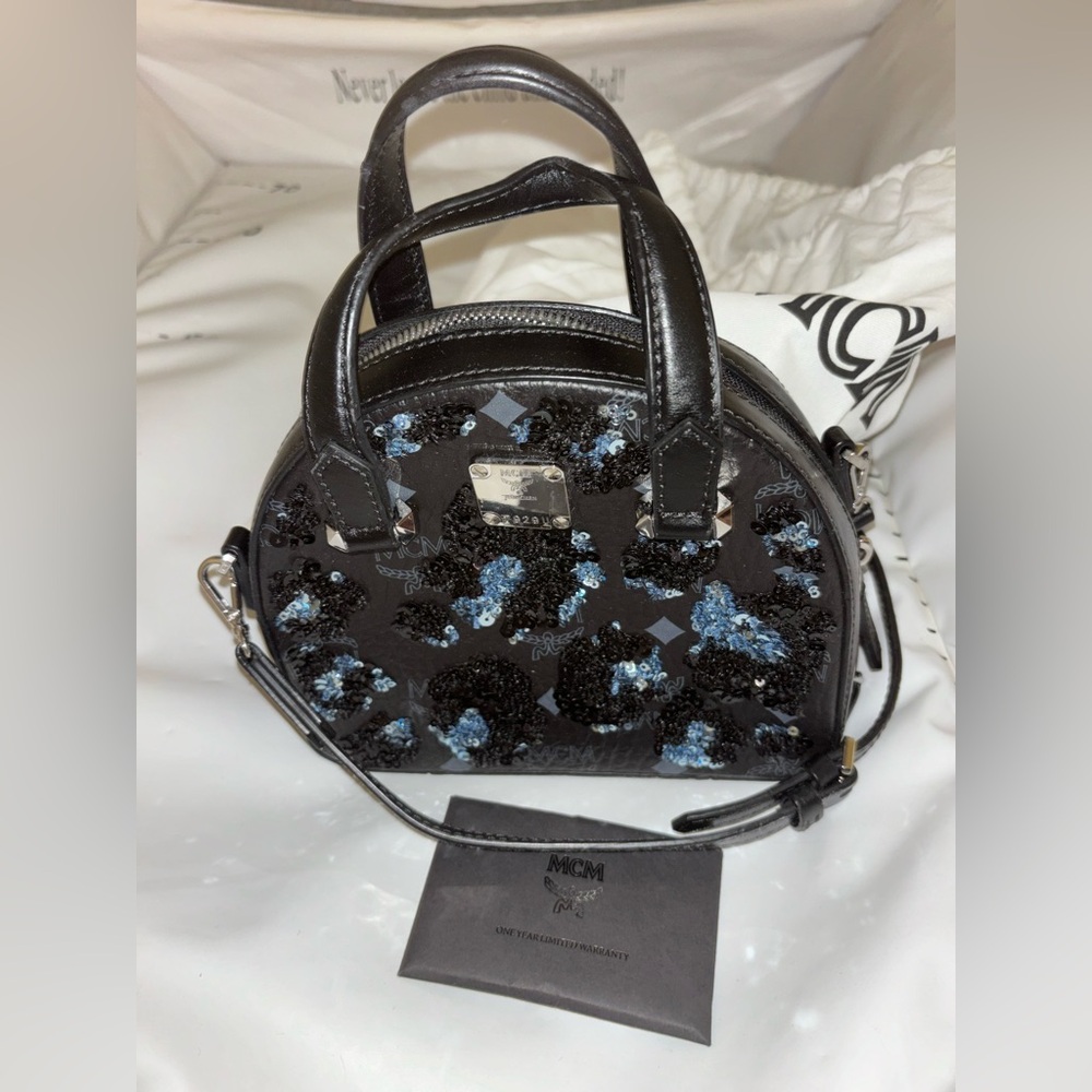 NWOT MCM limited edition hand/shoulder bag